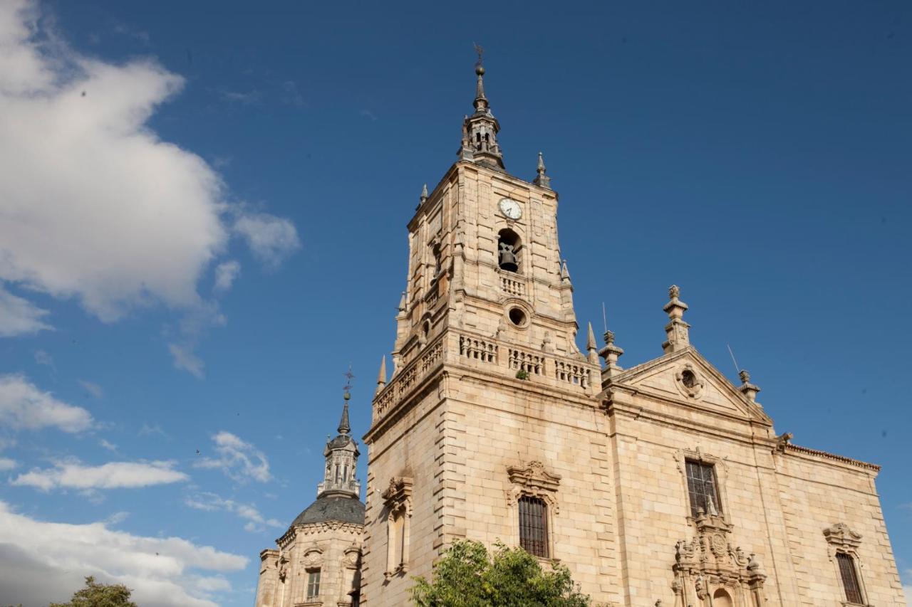 La Rosaleda De Orgaz Pension Buitenkant foto
